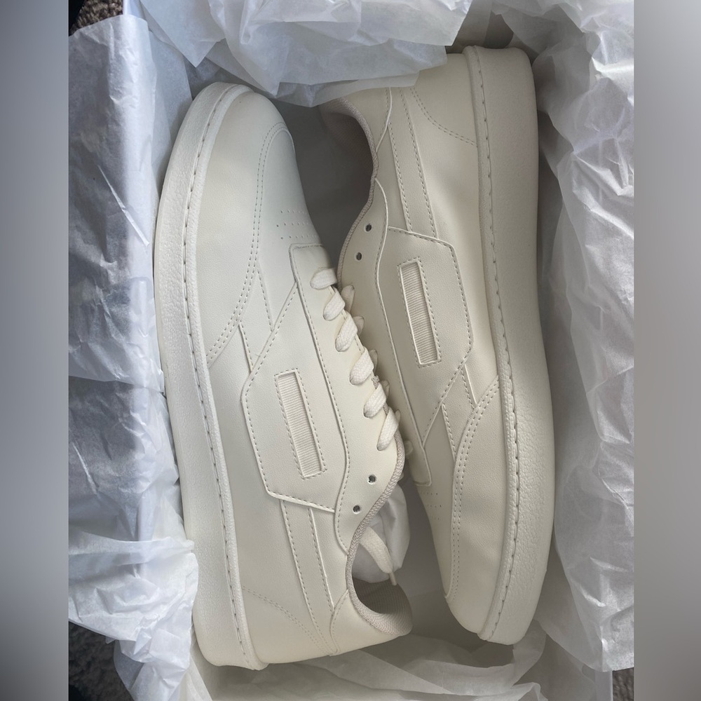 Men’s off white Oliver Cabell shoes *NEVER USED*